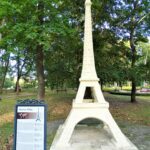 drezdenko muzeum kultur swiata miniatura wiezy eiffla w parku