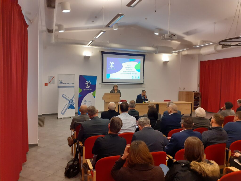 Przygotowania do rozpoczęcia sezonu żeglarskiego na Pętli Żuławskiej